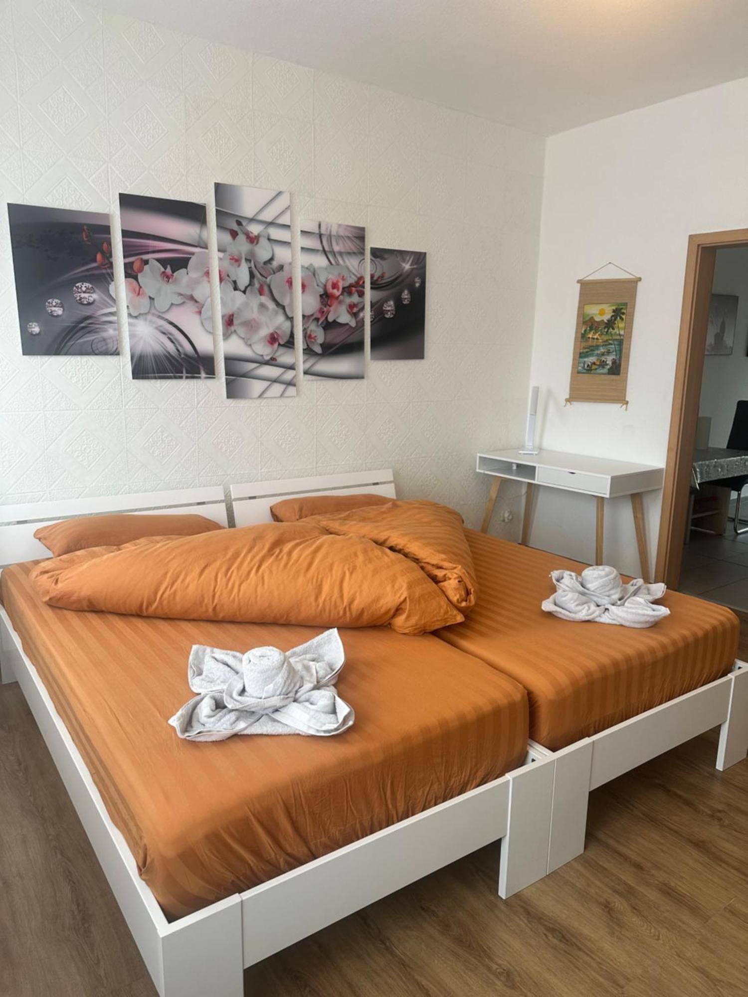 Kaethe-Kollwitz-Strasse 54, F2 Lägenhet Altenburg Exteriör bild